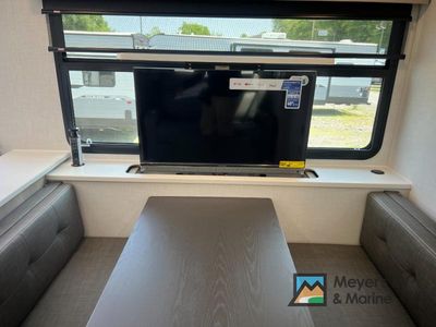 2025 Forest River RV Rockwood Ultra Lite - Photo 17