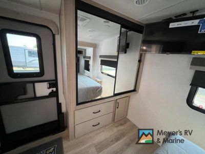 2025 Forest River RV Rockwood Ultra Lite - Photo 32