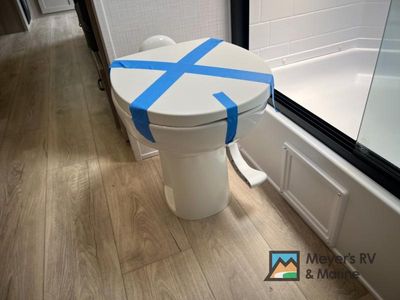 2025 Forest River RV Rockwood Ultra Lite - Photo 25