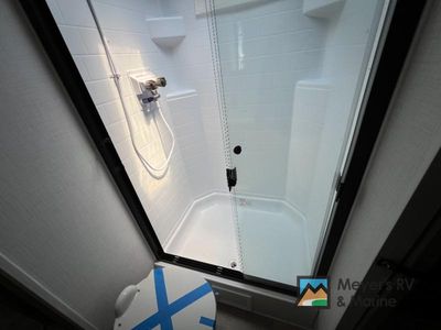 2025 Forest River RV Rockwood Ultra Lite - Photo 27