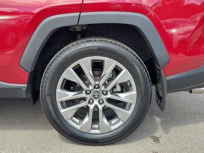 2024 Toyota RAV4 - Photo 9