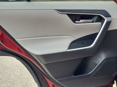 2024 Toyota RAV4 - Photo 10