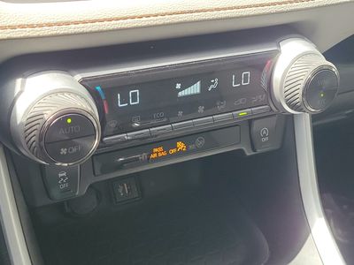 2024 Toyota RAV4 - Photo 30