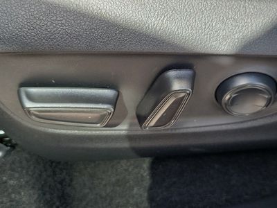 2024 Toyota RAV4 - Photo 22