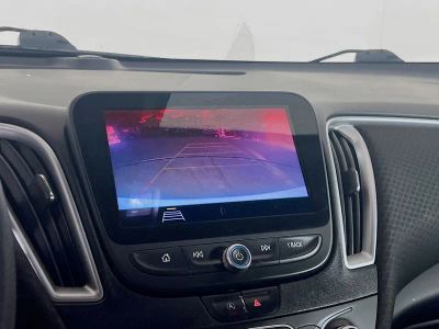 2020 Chevrolet Malibu — photo 12 view