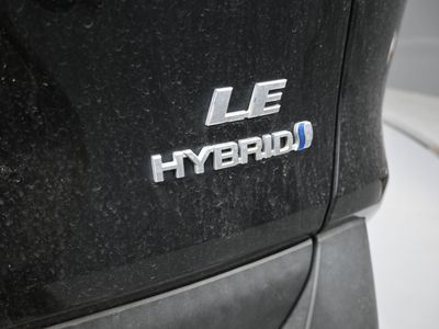 2026 2024 Toyota RAV4 Hybrid LE SUV - Photo 19