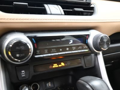2026 2024 Toyota RAV4 Hybrid LE SUV - Photo 13
