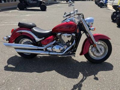 2022 Suzuki Boulevard C50 — front three-quarter view