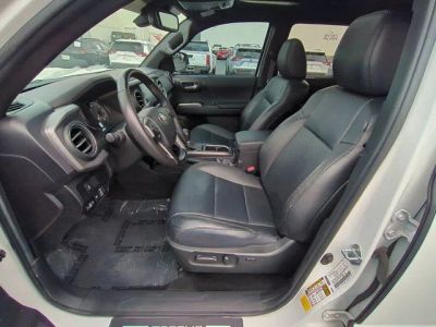 2022 Toyota Tacoma - Photo 9