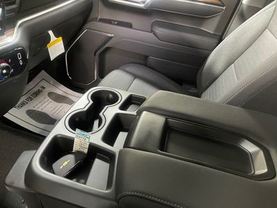 2026 Chevrolet Silverado 1500 — photo 8 view