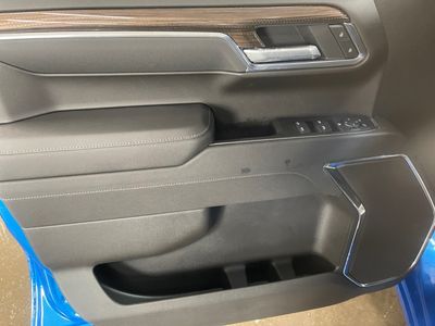 2026 Chevrolet Silverado 1500 — photo 7 view