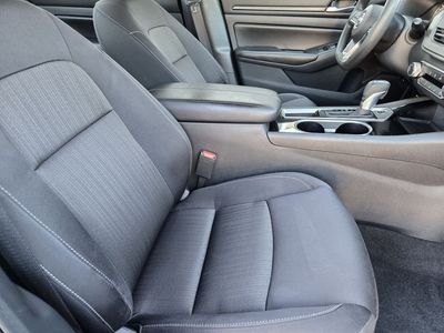 2024 Nissan Altima - Photo 9