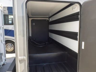 2027 Thor Motor Coach OMNI TRAIL — photo 20 view