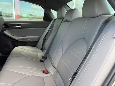2021 Toyota Avalon Hybrid - Photo 20