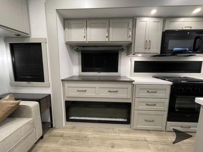 2026 Brinkley Model Z - Photo 18