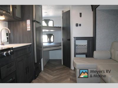 2021 Forest River RV Ozark - Photo 9