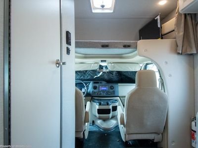 2026 Thor Motor Coach Four Winds - Photo 3