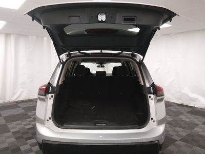 2024 Nissan Rogue - Photo 11