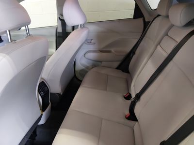 2025 Hyundai Kona — photo 18 view
