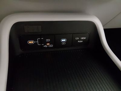 2025 Hyundai Kona — photo 13 view