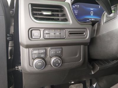 2024 Chevrolet Suburban - Photo 13
