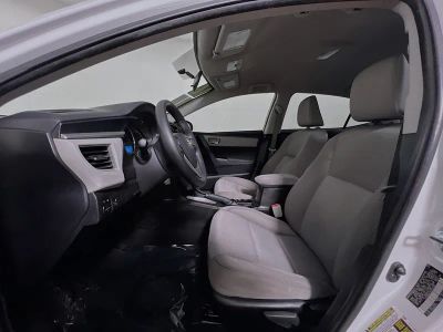2016 Toyota Corolla — photo 12 view