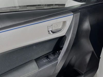 2016 Toyota Corolla — photo 14 view