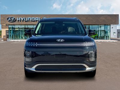 2026 Hyundai Ioniq 9 — photo 12 view