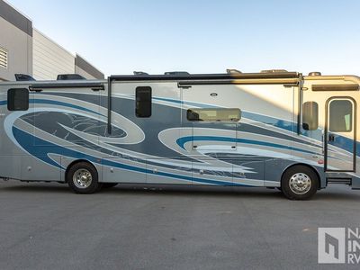 2024 Fleetwood Discovery - Photo 4