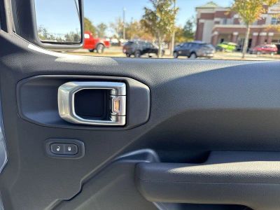 2026 Jeep Wrangler — photo 28 view