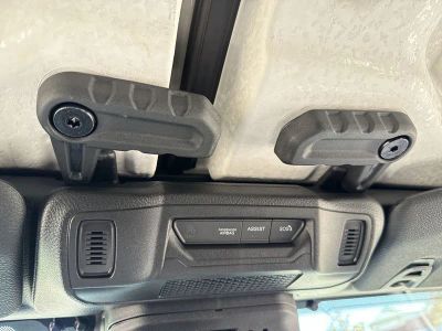 2026 Jeep Wrangler — photo 17 view