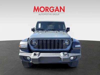 2026 Jeep Wrangler — photo 8 view