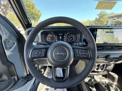 2026 Jeep Wrangler — photo 14 view