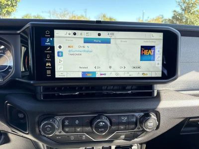 2026 Jeep Wrangler — photo 23 view