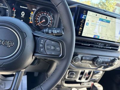 2026 Jeep Wrangler — photo 16 view