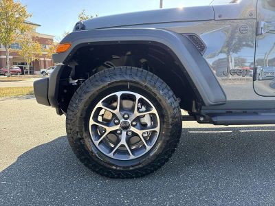 2026 Jeep Wrangler — photo 10 view