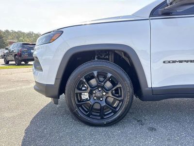 2026 Jeep Compass — photo 10 view