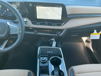 2026 Chevrolet Equinox — photo 10 view