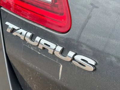 2015 Ford Taurus - Photo 35