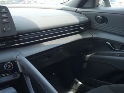 2026 Hyundai Elantra - Photo 40