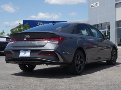 2026 Hyundai Elantra - Photo 17