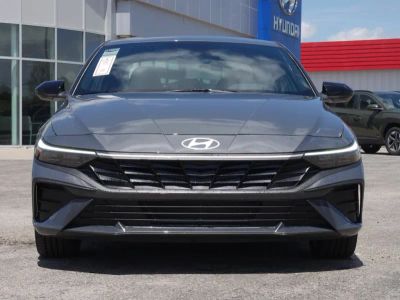2026 Hyundai Elantra - Photo 4