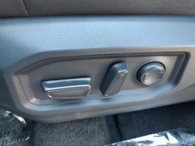 2026 Toyota Tundra — photo 10 view