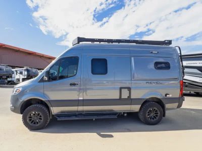 2025 Winnebago REVEL — photo 17 view