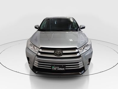 2018 Toyota Highlander - Photo 2