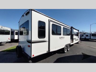 2025 CrossRoads RV Sunset Trail Super Lite - Photo 8