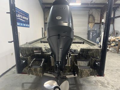 2024 SeaArk Big Daddy Center Console - Photo 3