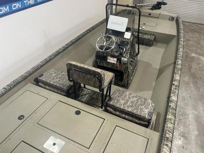 2024 SeaArk Big Daddy Center Console - Photo 8