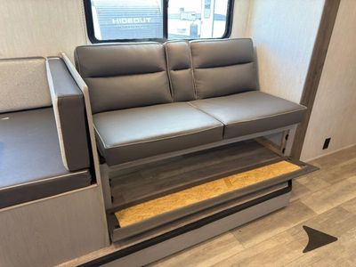 2025 Coachmen RV Clipper - Photo 38