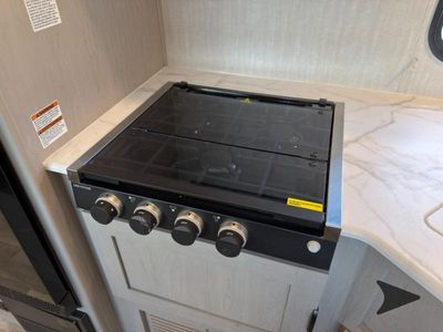 2025 Coachmen RV Clipper - Photo 30
